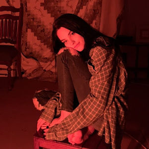 Meet your Posher, Katelyn